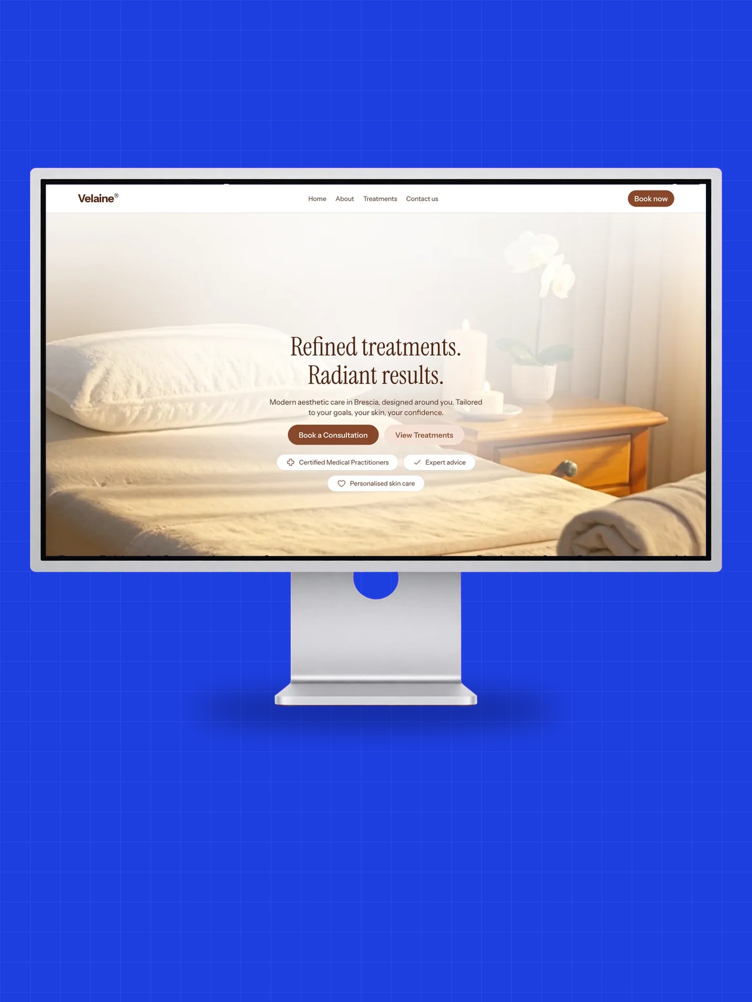 Velaine: sito web su monitor